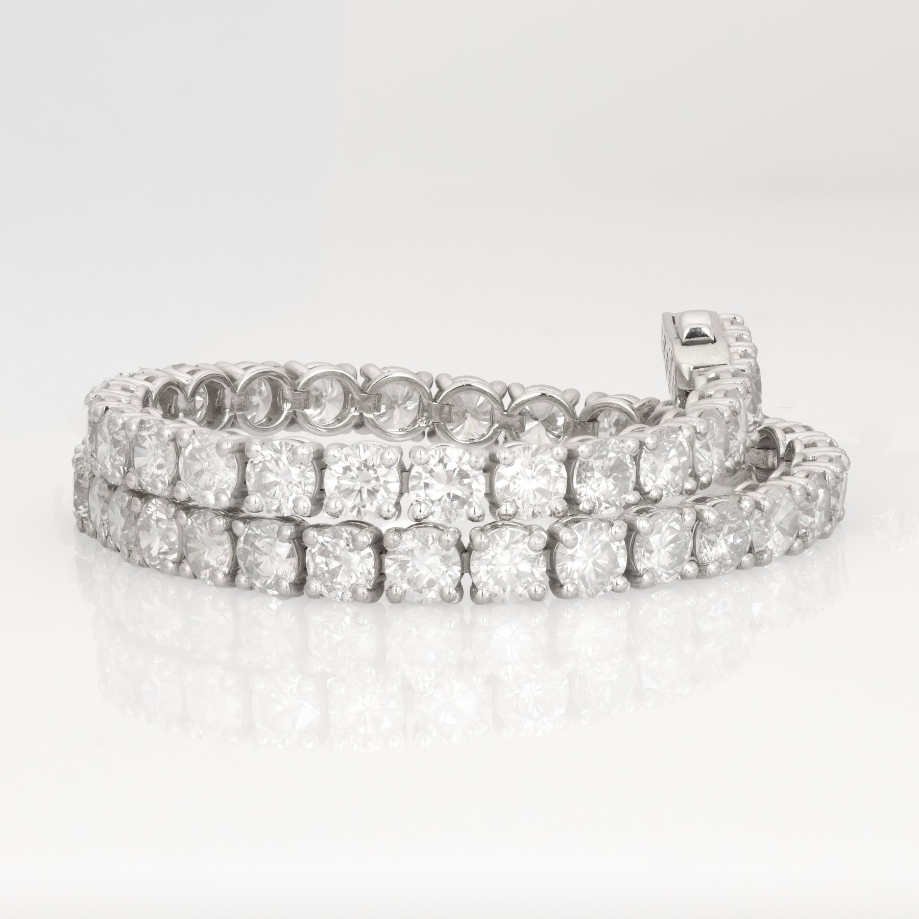 8,44 ct. naturlig diamant tennisarmbånd. GWLAB - Billede 2